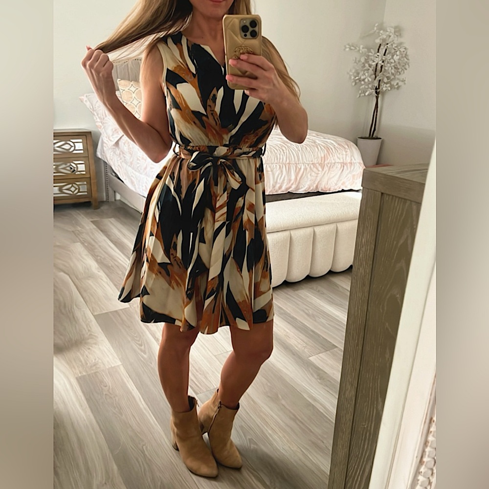 🍑 Adorable Tie Dress